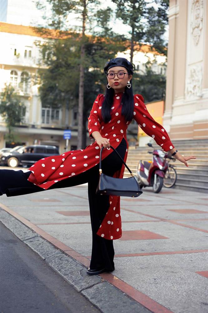 Xôn xao hình ảnh Phương Mỹ Chi ngày càng sành điệu, dùng toàn đồ hiệu-4