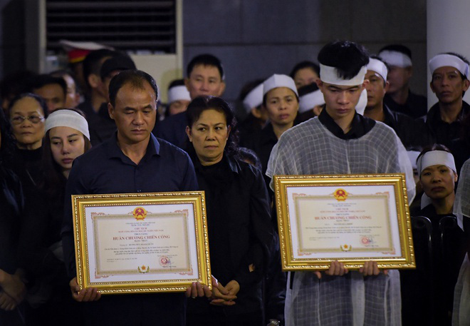 Hà Nội đề xuất trợ cấp cho con của 2 cảnh sát hy sinh ở Đồng Tâm-1