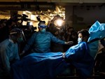 2 bệnh nhân Việt Nam nghi nhiễm virus corona: Có nữ sinh trở về từ Vũ Hán-2