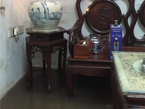 Hàng trăm người Hà Nội đổ về chùa Quán Sứ làm lễ, xin lộc sau giao thừa-9