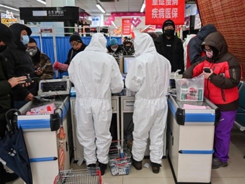 Bác sĩ đầu tiên tử vong khi chữa trị bệnh nhân nhiễm virus corona