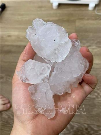 Đầu năm mưa đá to như quả trứng gà, hàng nghìn nhà thiệt hại-3