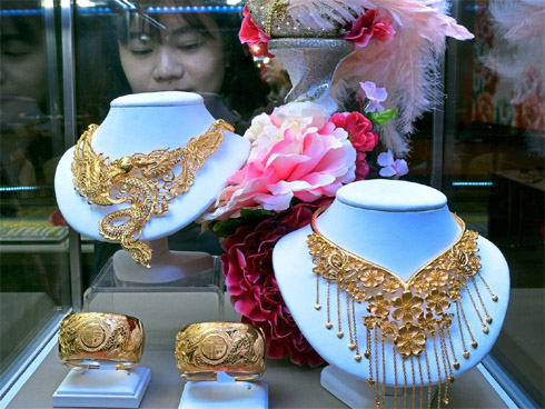 Giá vàng hôm nay 27/1, giữ đà tăng mạnh xuyêt Tết-2