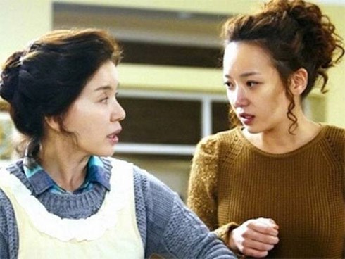 Mừng tuổi cháu 50 nghìn bị thím chồng xỉa xói “giàu mà keo kiệt”, cháu dâu tung bài ngửa khiến bà ngượng ngùng lặng thinh