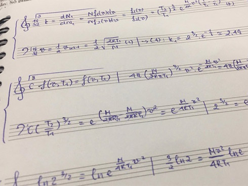 Khổ nhất mùa Tết chính là sinh viên trường Y, ai cũng về quê sum vầy còn mình ở lại trực-3
