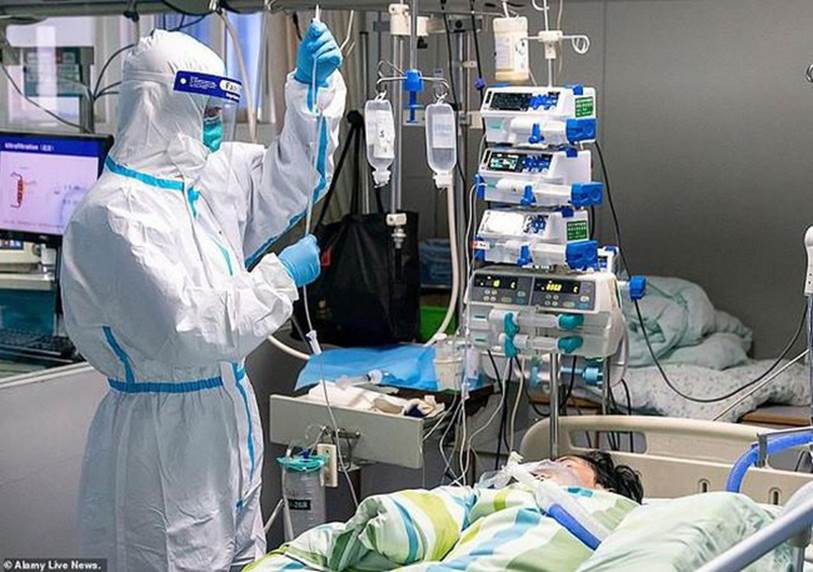 Sự thật cay đắng sau cái chết của một bác sĩ Vũ Hán: Đội ngũ y tế bị xé áo bảo hộ, bị lăng mạ cùng sự bất lực không biết tỏ cùng ai-3