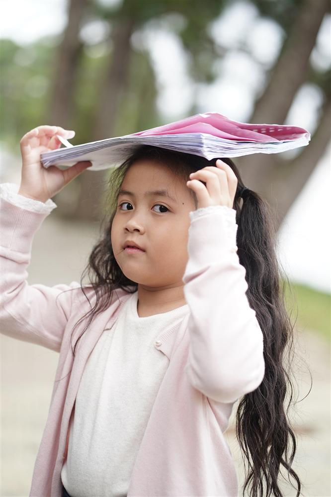 Con gái màn ảnh” của Thu Trang: Chưa đầy mười tuổi nhưng đã góp mặt trong hàng loạt phim ăn khách-5