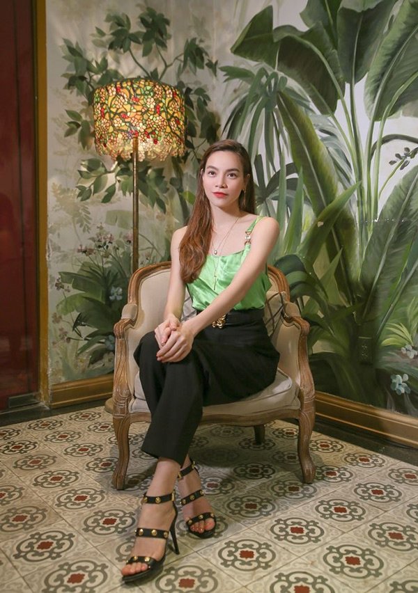 Học hỏi cặp đôi Thanh Hằng Hồ Ngọc Hà lên đồ chơi tết đơn giản mà siêu sang-15