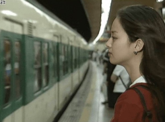 Loạt ảnh hiếm thời đại học của Kim Tae Hee cho thấy cô xứng đáng là một những nhan sắc cực phẩm của Kbiz-2