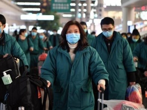 Hơn 100 người chết vì dịch, người nước ngoài chạy đua để rời khỏi TQ