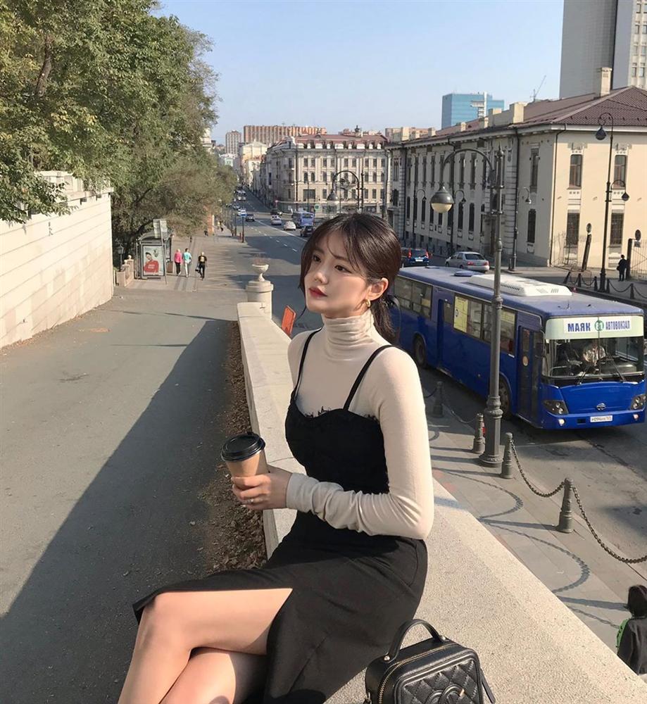 Combo váy áo được gái xinh xứ Hàn diện nhiệt tình nhất đợt này: Hack tuổi siêu ổn và thừa điểm thanh lịch để diện đến công sở-7