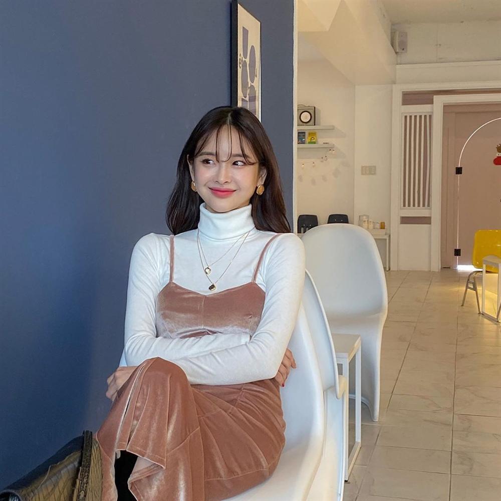 Combo váy áo được gái xinh xứ Hàn diện nhiệt tình nhất đợt này: Hack tuổi siêu ổn và thừa điểm thanh lịch để diện đến công sở-9