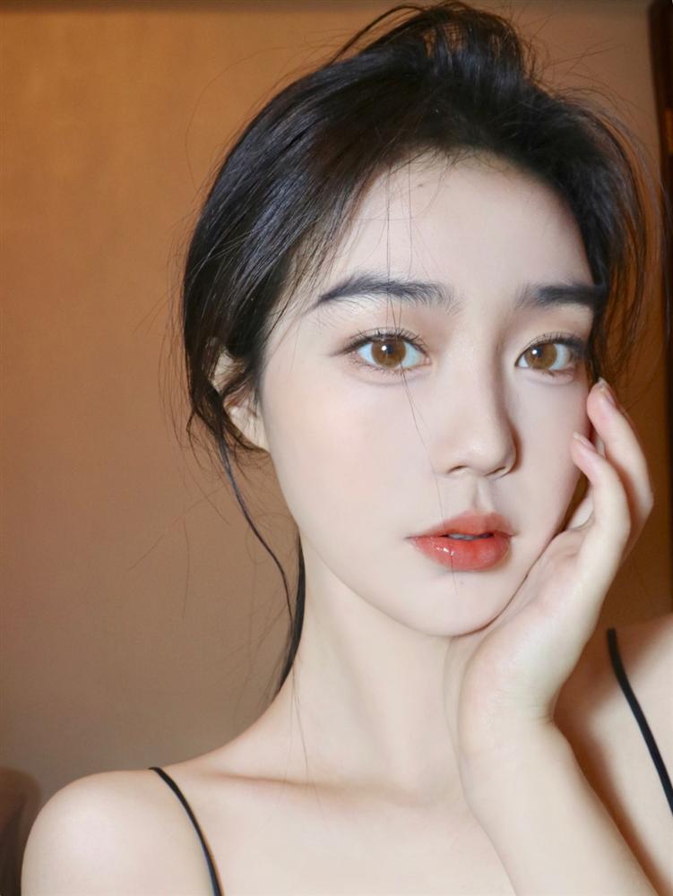 Xinh gái là có lì xì: Xem ngay 10 gợi ý trang điểm này để ngày đi làm đầu năm có lộc-1