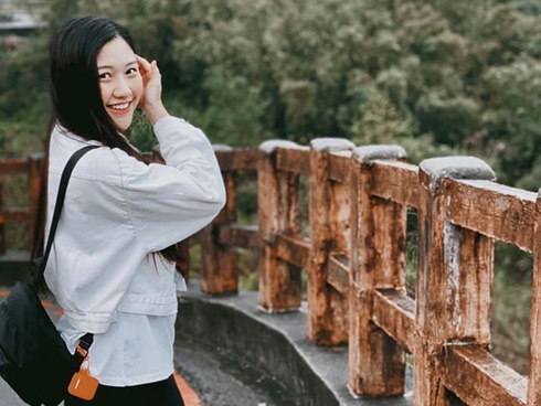 Những lần mặc đồ đôi chất như nước cất của Hà Kiều Anh và con gái út-13