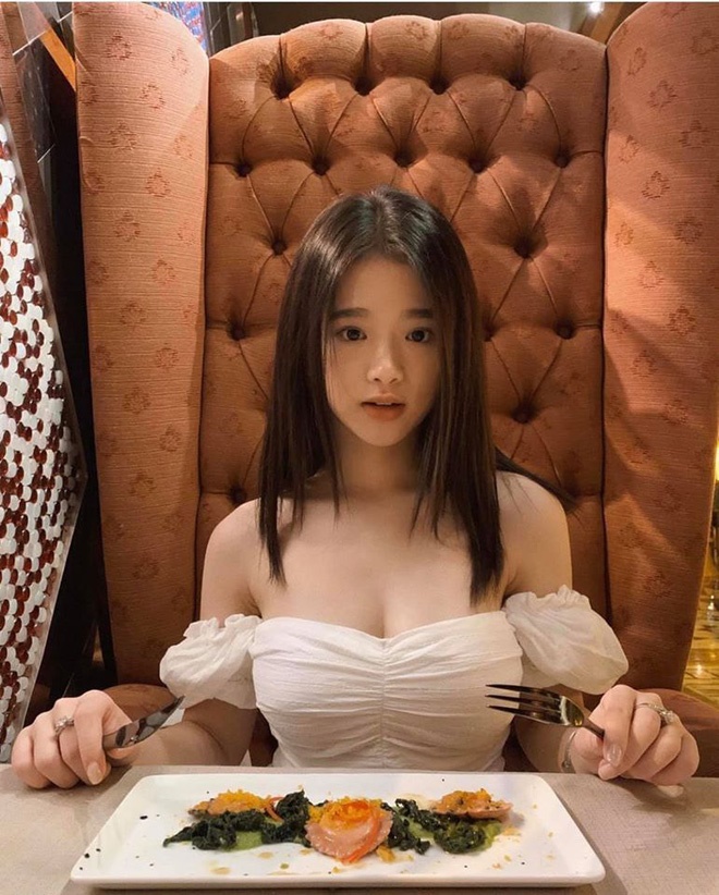Linh Ka khoe vẻ đẹp sexy tuổi 18-3