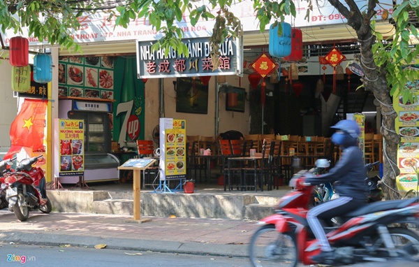 Đường vắng, quán đóng cửa khi ngưng đón khách Trung Quốc ở Nha Trang-5