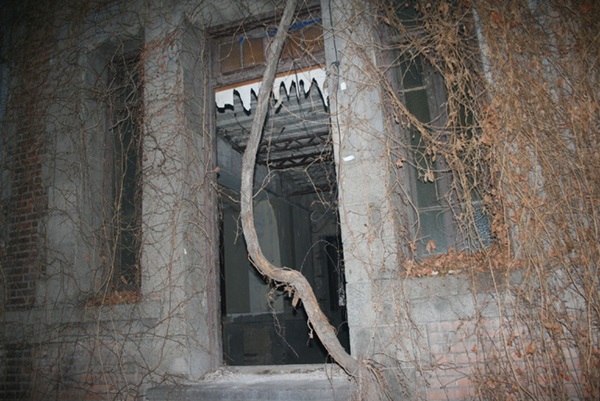 Ngôi nhà ma ám số 81 ở Bắc Kinh và lời đồn rùng rợn về những công nhân làm việc tại đây rồi biến mất một cách bí ẩn-2