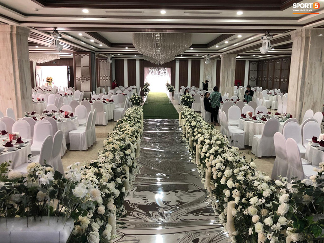 Văn Đức trao nhẫn cưới cho Nhật Linh, khép lại đám cưới nhanh như chớp-38