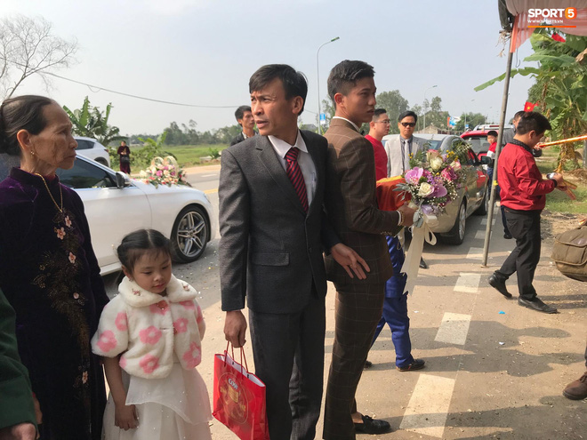 Văn Đức trao nhẫn cưới cho Nhật Linh, khép lại đám cưới nhanh như chớp-25