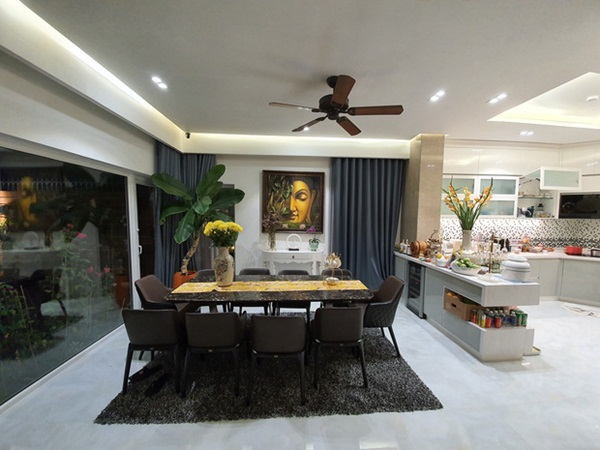 Đang ở biệt thự 3 vòng bảo vệ, vợ chồng Vũ Thu Phương lại tậu thêm dinh thự khủng không kém đầu năm mới-3