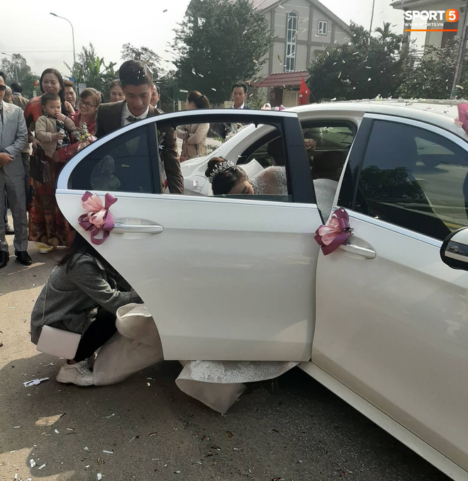 Văn Đức trao nhẫn cưới cho Nhật Linh, khép lại đám cưới nhanh như chớp-19