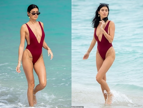 Á hậu đẹp nhất VTV hiếm hoi mặc sexy, khoe vòng một gợi cảm-12