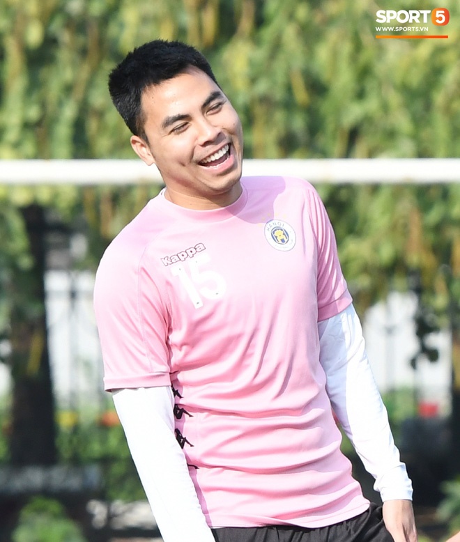 Lỡ chân đá trúng đầu đàn anh, Đình Trọng bị trừng phạt: Xin lỗi, thề thốt nhưng rồi vẫn bị đòn đau-12