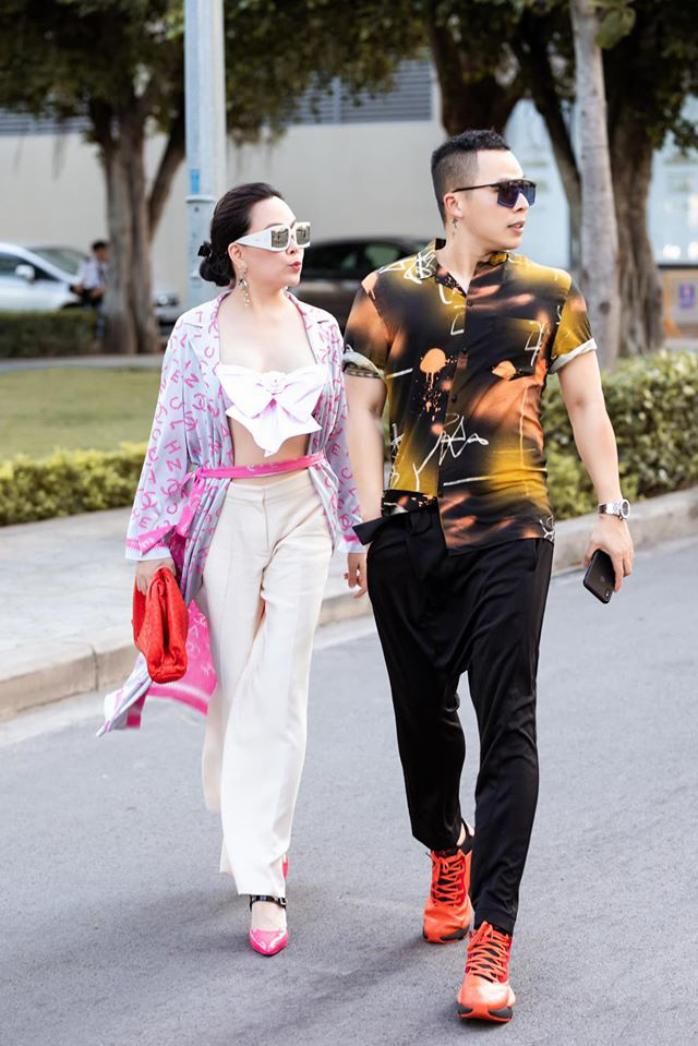 Giàu từ trong trứng nước là thế nào? Nhìn màn đụng hàng cả cây giữa Phượng Chanel và Tiên Nguyễn là rõ-3