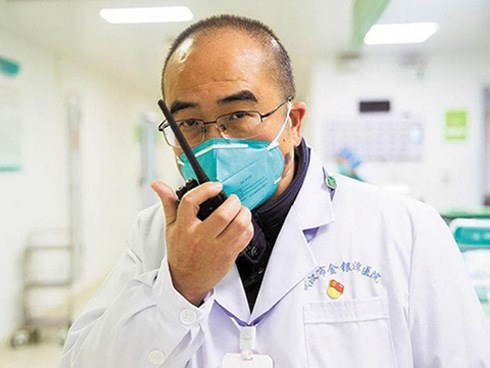 Không còn sống được bao lâu, bác sĩ chạy đua với tử thần chống dịch viêm phổi Vũ Hán, tiết lộ điều quan trọng nhất mọi người cần làm bây giờ