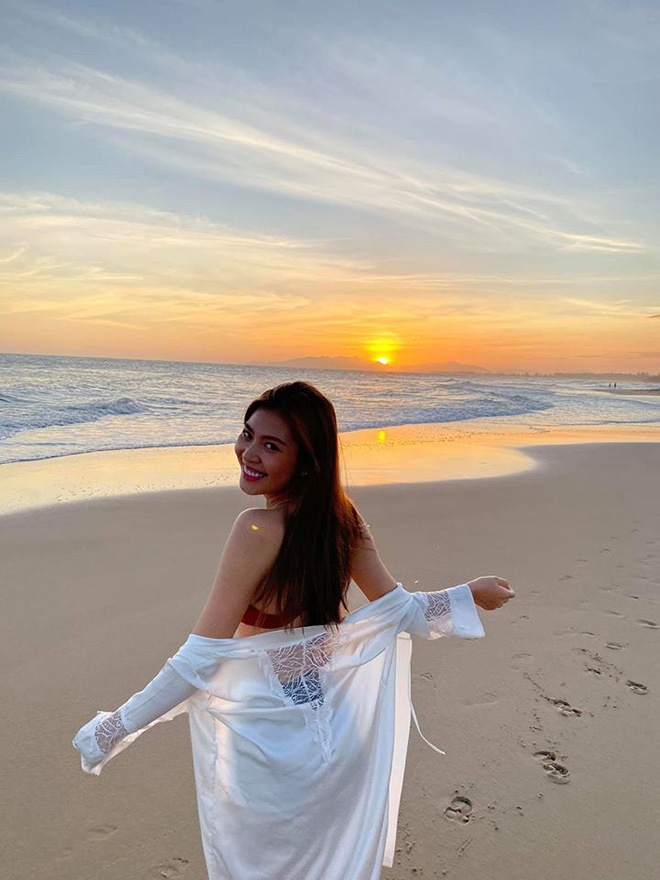 Loạt ảnh tình bể tình của Chúng Huyền Thanh và chồng hơn 7 tuổi-5