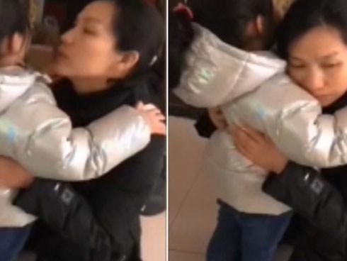 Clip bà mẹ y tá tạm biệt con gái nhỏ 4 tuổi lên đường đến ổ dịch corona Vũ Hán, xem xong ai cũng nghẹn ngào