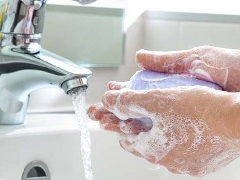 WHO hướng dẫn cách phòng tránh virus corona mới: Chú ý cả trong nấu ăn, đi chợ