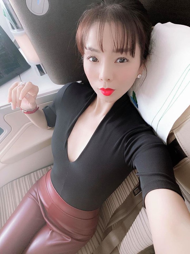 Cận kề tuổi 40, Lệ Quyên vẫn sở hữu thân hình gợi cảm và nhan sắc tươi trẻ-3