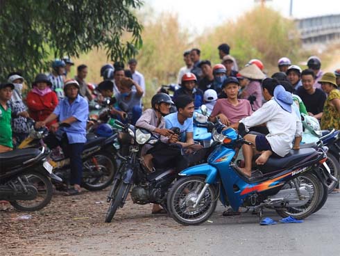 Bữa cơm vội của cảnh sát vây bắt kẻ bắn 5 người chết ở Củ Chi-8