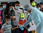 Cận cảnh khu vực cách ly kiểm tra và theo dõi bệnh nhân nhiễm virus Corona tại bệnh viện Nhiệt đới Trung ương-16