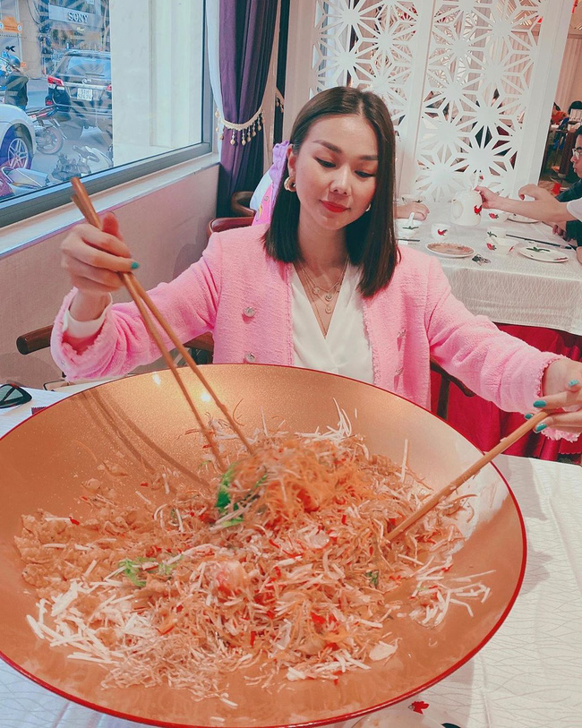 Tưởng sến không lối thoát nhưng đồ màu hồng phấn lại đang được các mỹ nhân Việt diện ầm ầm-6