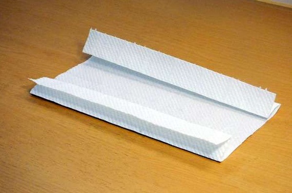 Đừng bấn loạn nếu chưa mua được khẩu trang, đây là cách tự chế khẩu trang cấp tốc từ giấy ăn, ai cũng làm được!-4