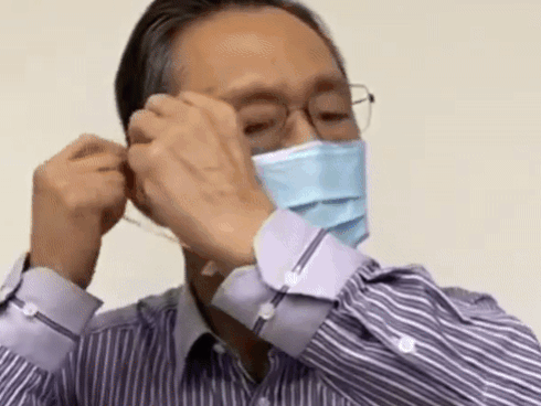 Đeo khẩu trang phòng tránh virus corona: Chuyên gia tiết lộ thêm chi tiết nhỏ nhưng ai cũng phải kinh ngạc vì mình làm chưa đúng