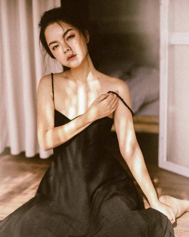 Hình ảnh bikini gợi cảm hiếm hoi của nữ ca sĩ Phạm Quỳnh Anh-8