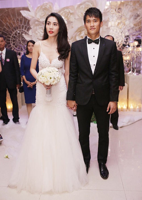 Váy cưới của vợ cầu thủ Văn Đức có giá 600 triệu đồng?-4