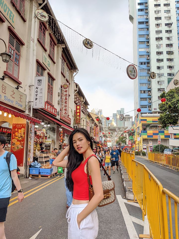 Tuyết Lan xóa hết ảnh chồng, mặc sexy và đi du lịch nhiều sau ly hôn-9