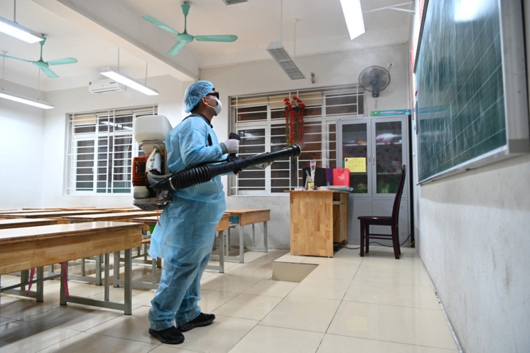 Quyết định cho học sinh đi học bình thường, Bộ Giáo dục và Đào tạo chuẩn bị 3 kịch bản sẵn sàng đối phó dịch bệnh corona-3