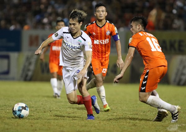 Bóng đá Việt lỡ nhịp vì dịch bệnh Corona, thầy Park thêm đối thủ-2