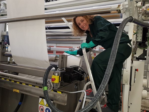 Loại khẩu trang tự tin có thể diệt virus corona: Dệt vải bằng công nghệ siêu âm, dùng lại 100 lần, thẩm thấu chất diệt khuẩn trong từng thớ sợi-1