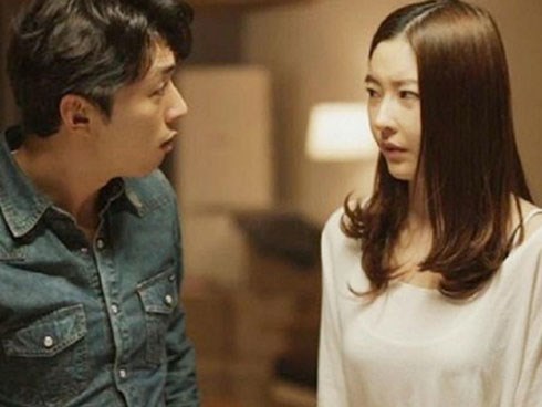 Chán nản vì chồng không tôn trọng vợ, lén lút biếu riêng mẹ 500 nghìn, tôi trách móc thì anh giận dỗi đi luôn qua đêm không về