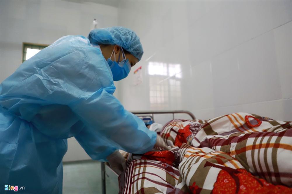 Bên trong khu cách ly bệnh nhân nghi nhiễm virus corona-7