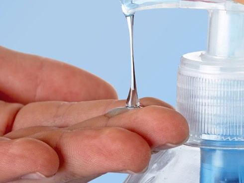 Phòng bệnh viêm phổi cấp do virus corona: Dùng xà phòng hay dung dịch sát khuẩn mới đem lại hiệu quả tốt nhất?