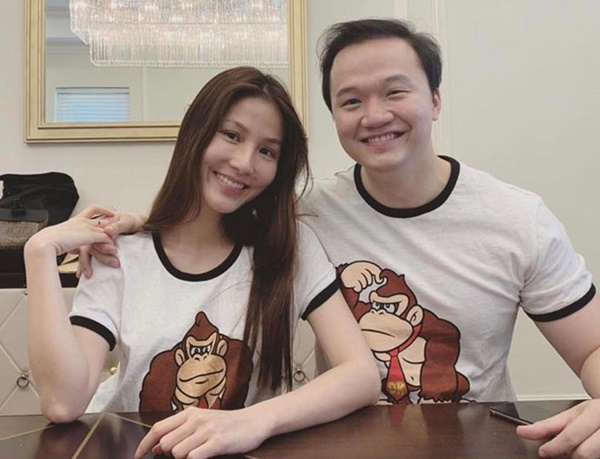 Diễm My 9x và bạn trai liên tục diện đồ ton-sur-ton sang chảnh và đồ đôi sau khi gương vỡ lại lành-9