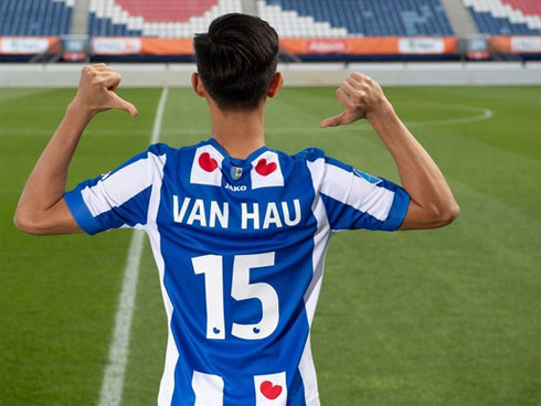Vì sao Heerenveen loại nhiều tài năng trẻ nhưng giữ lại Văn Hậu?-5