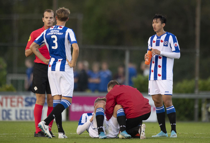 Chuyên gia Vũ Mạnh Hải: Heerenveen đá dở làm Văn Hậu gặp khó-3